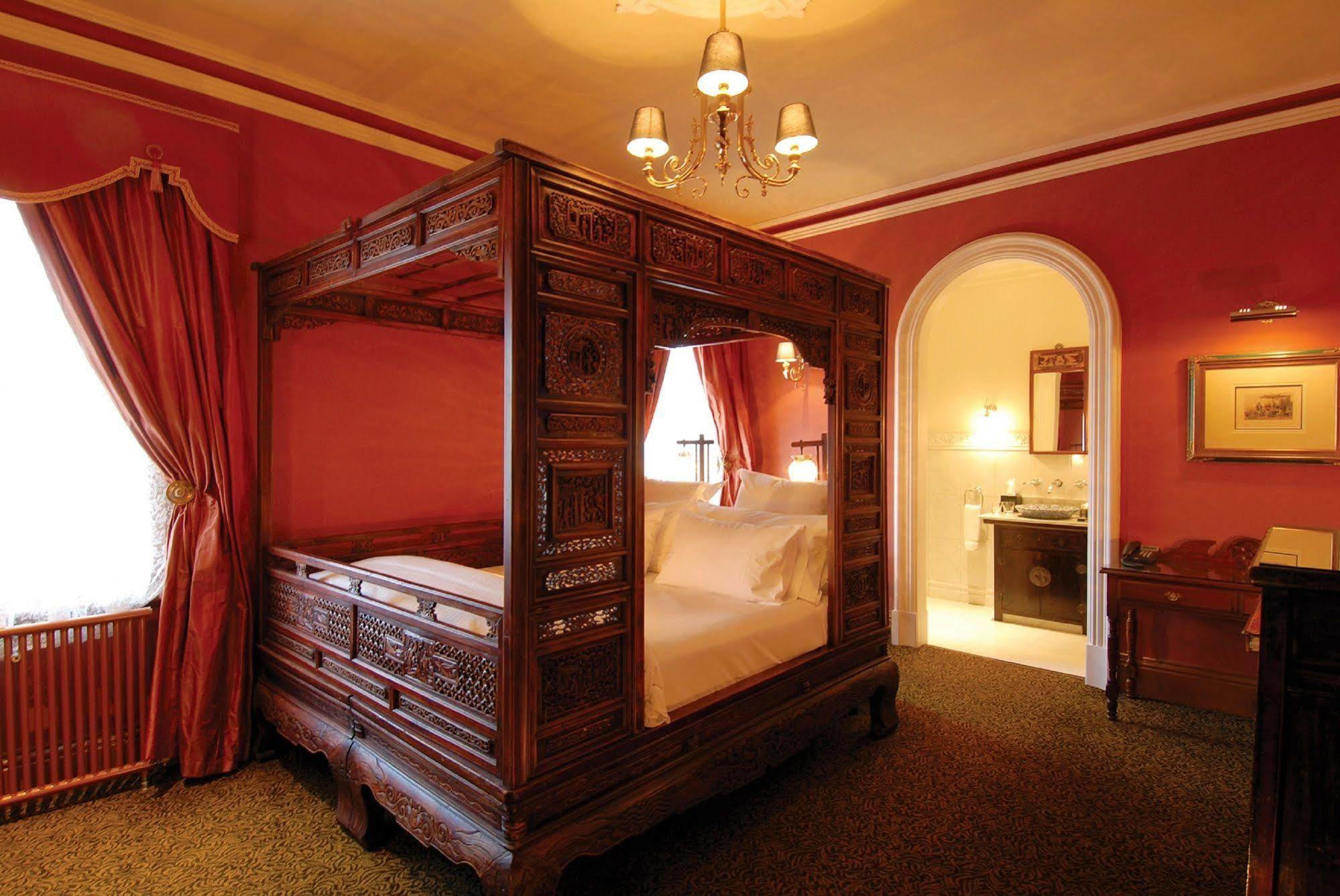 Craig'S Royal Hotel Ballarat Exterior foto A room at the hotel